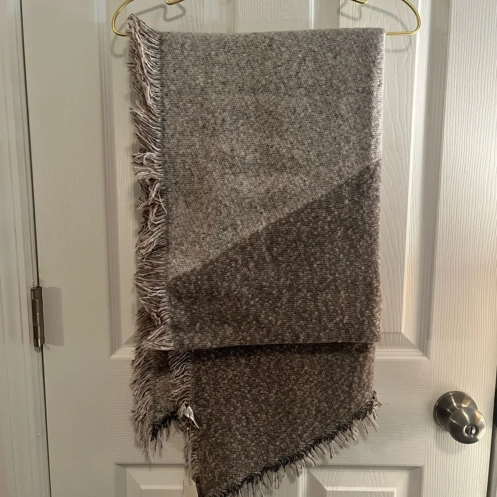 NWT Poncho Gray and Cream
